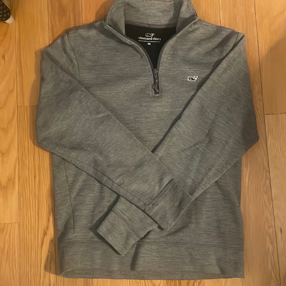 Vineyard Vines quarter- zip gray pullover XS